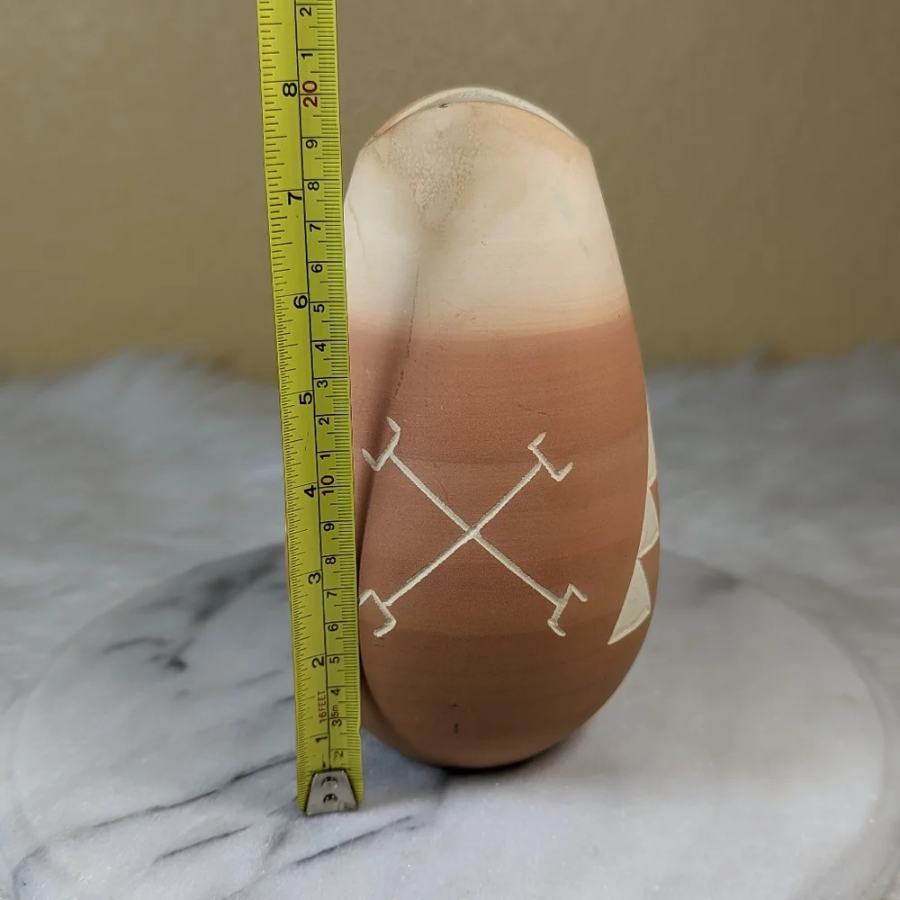 Native American Signed Vase With Aztec Design Vintage - Picture 7 of 9